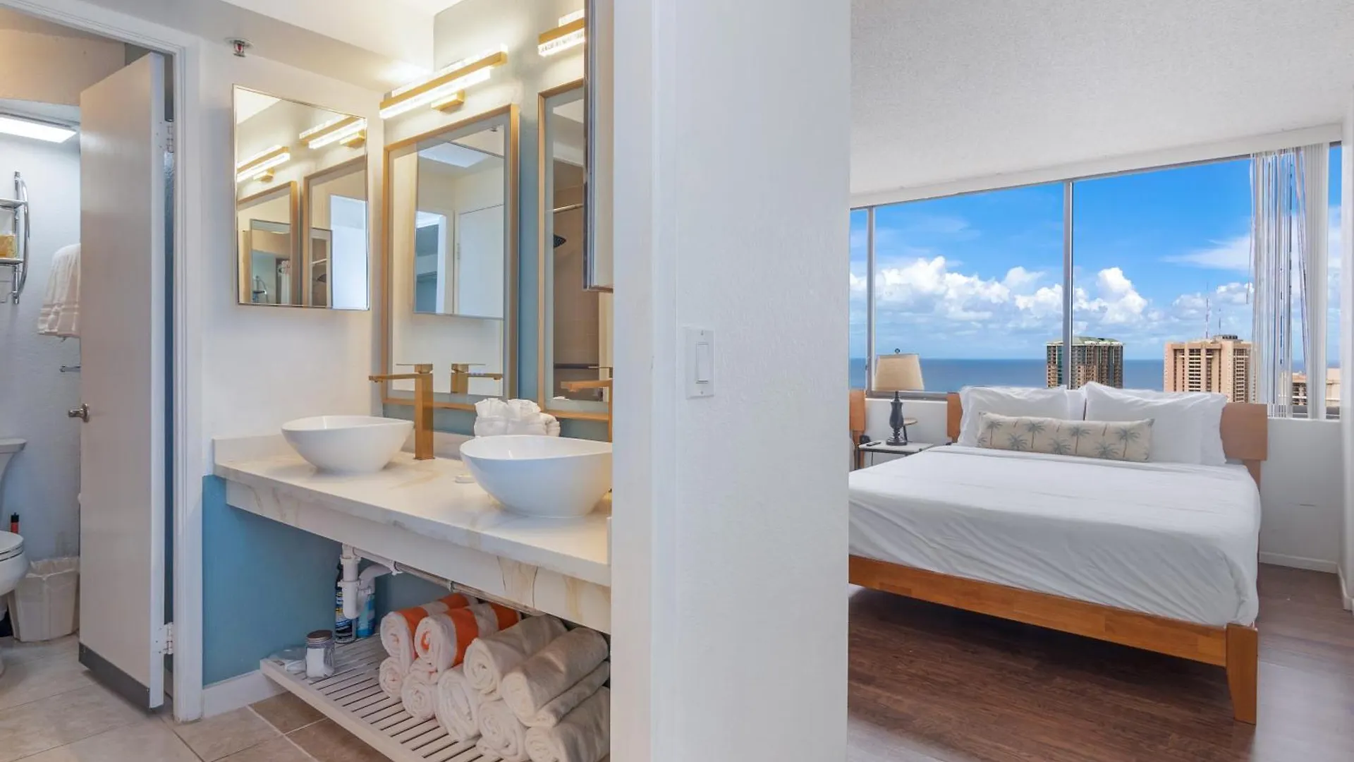 Appartamento Hawaiian Monarch Penthouse 401 By Hawaii Ocean Club Honolulu