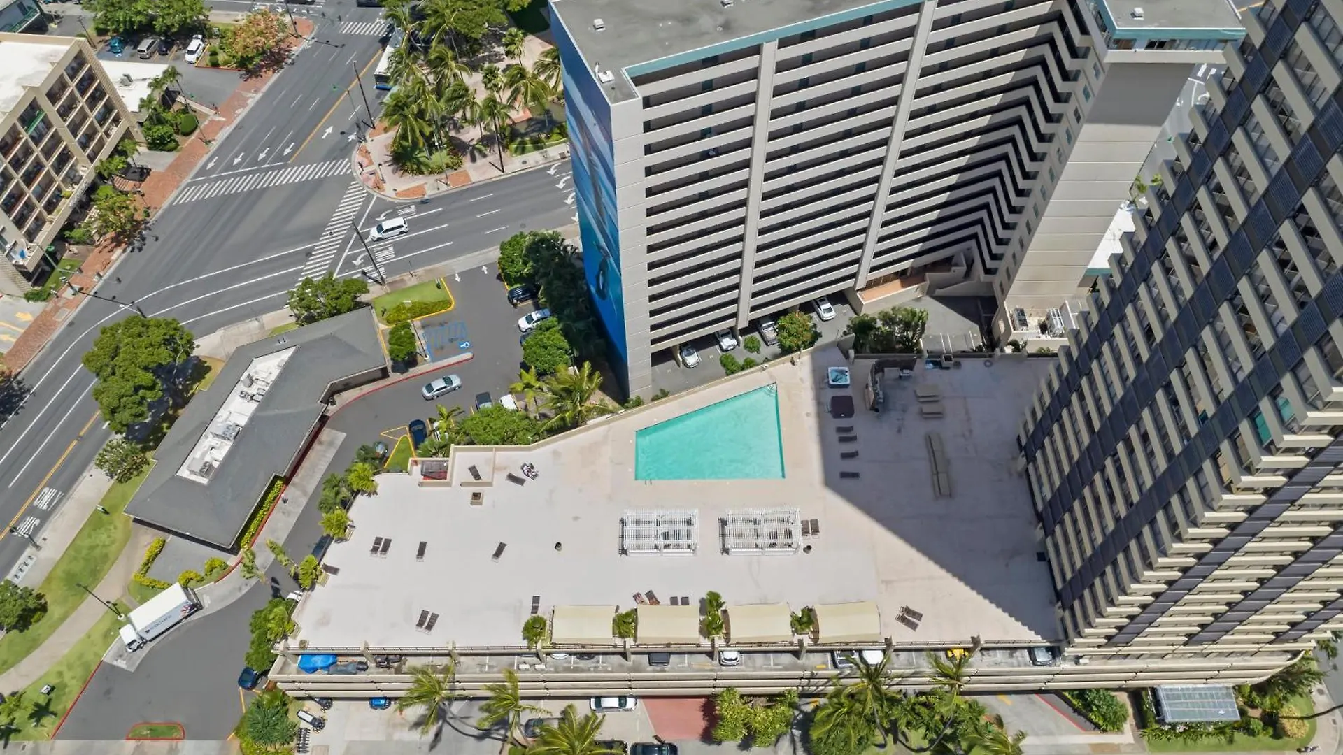 Hawaiian Monarch Penthouse 401 By Hawaii Ocean Club Apartment Honolulu 0*,  United States